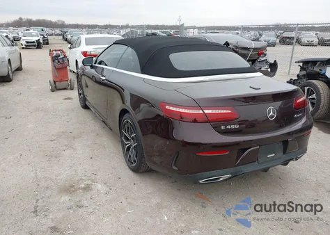 2021 Mercedes-Benz E 450 4Matic z USA, uszkodzony, nr VIN W1K1K5KB8MF159254